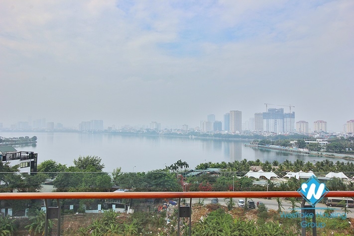 High-end 2 bedrooms apartment with huge balcony for rent in Tay Ho, Ha Noi